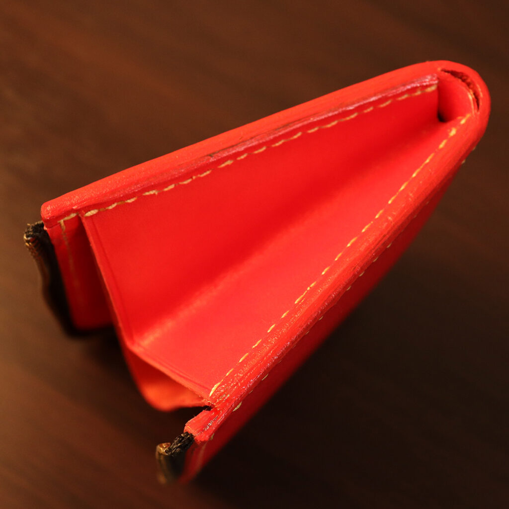 Gusseted Card L-Zip Wallet レッド