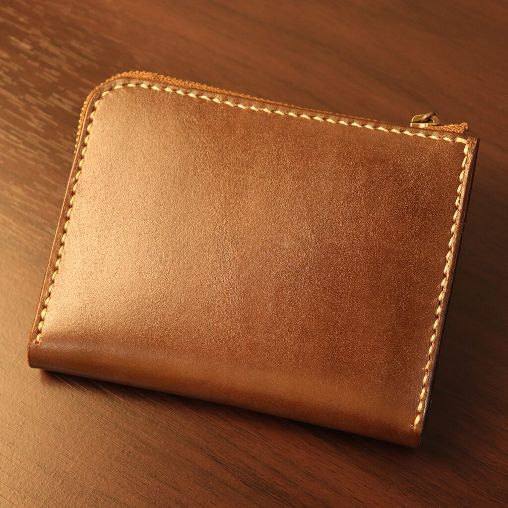 Gusseted Card L-Zip Wallet(コードバンカラー)- 実用性と上質さが融合したコンパクトレザーウォレット